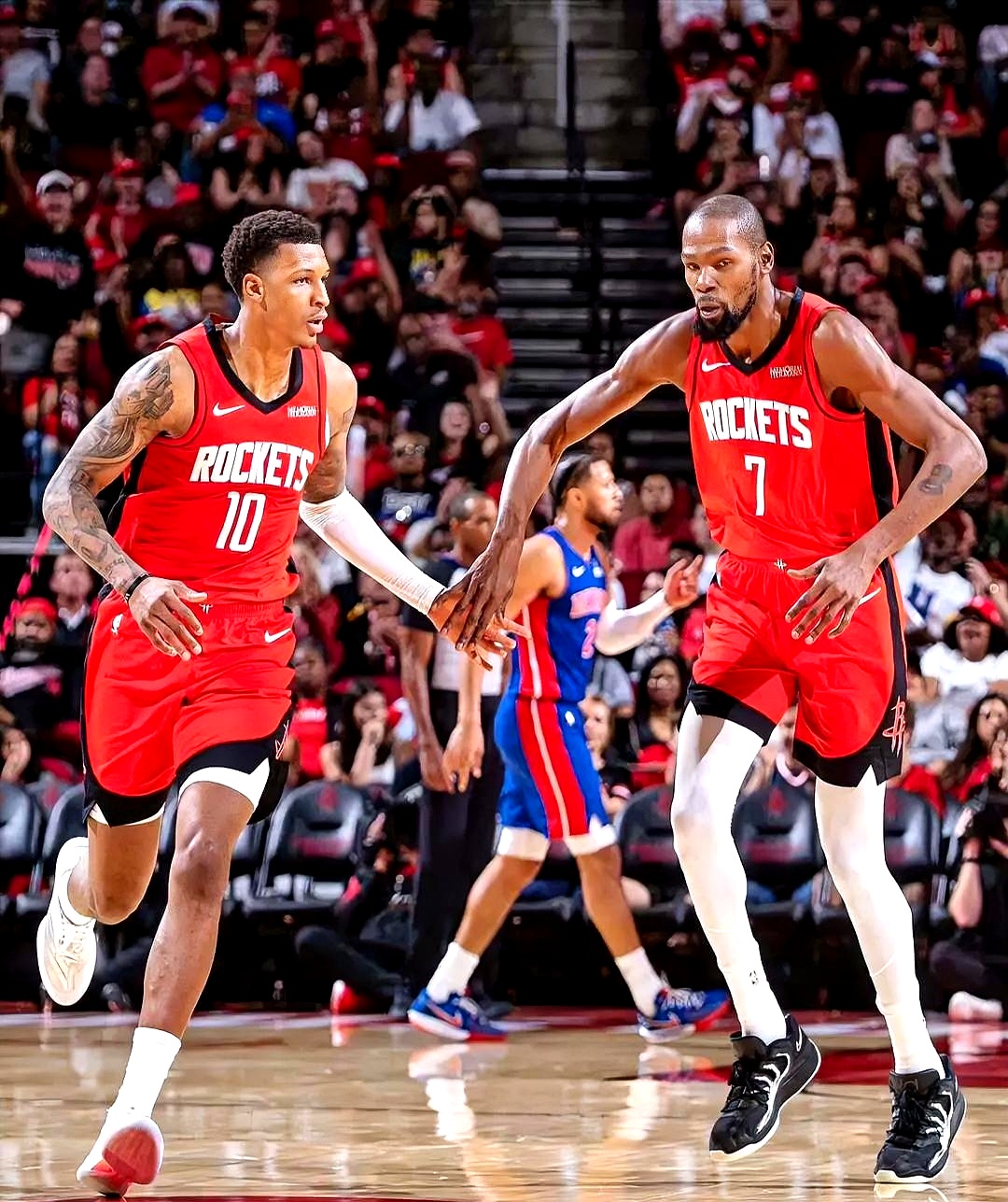 火箭老鹰全场录像回放 火箭老鹰全场录像回放